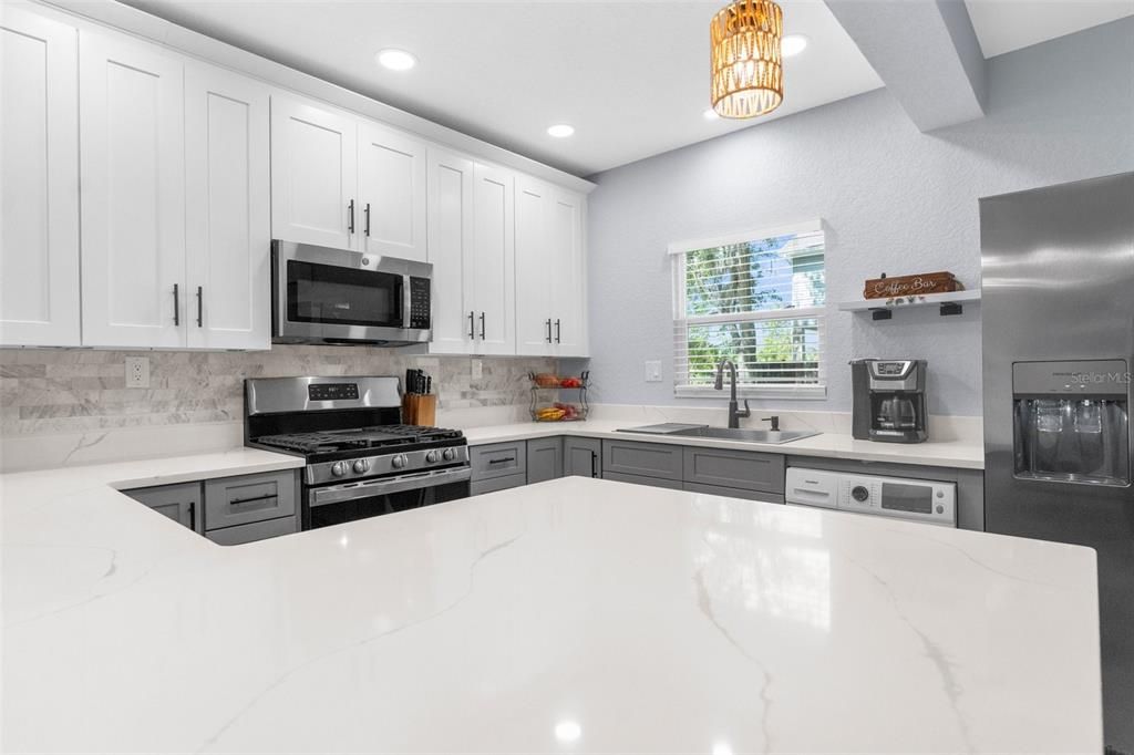 En Venta: $569,000 (2 camas, 2 baños, 912 Pies cuadrados)