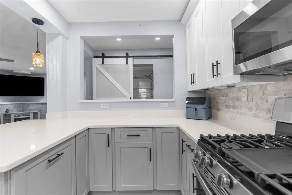 En Venta: $569,000 (2 camas, 2 baños, 912 Pies cuadrados)