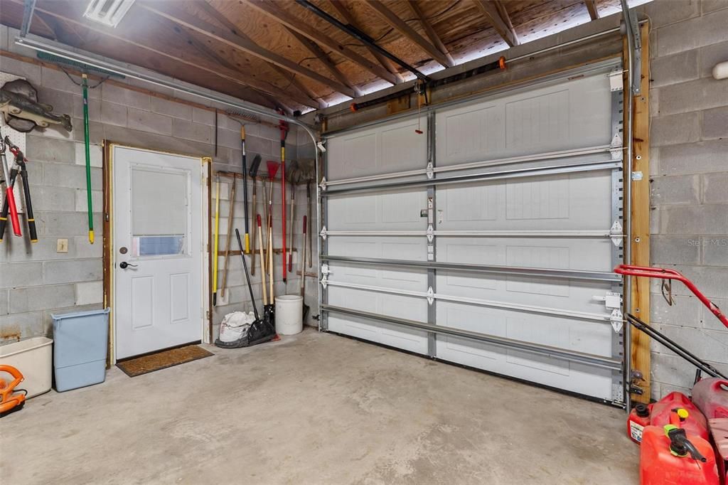 For Sale: $635,000 (3 beds, 2 baths, 2204 Square Feet)