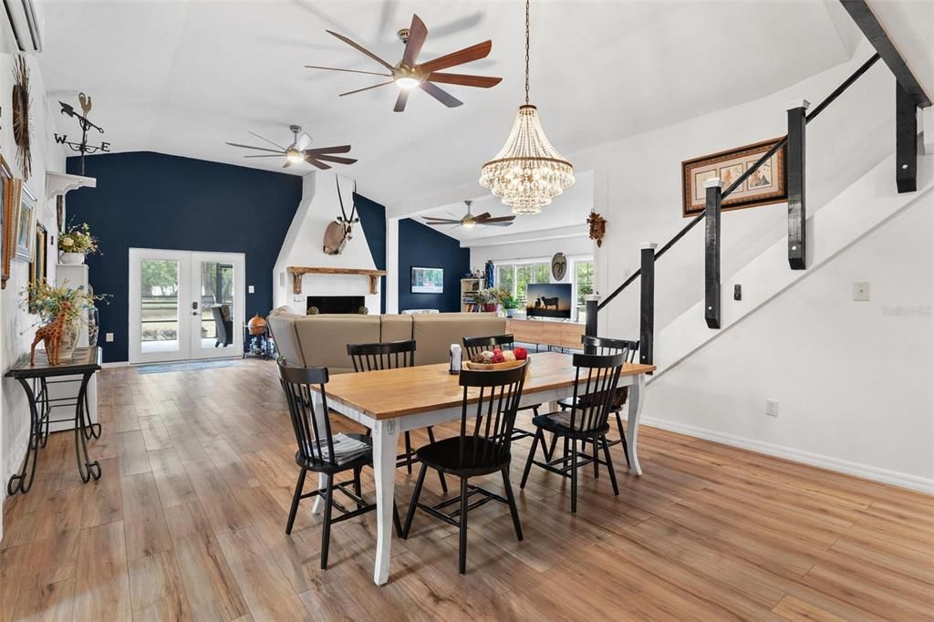 For Sale: $635,000 (3 beds, 2 baths, 2204 Square Feet)