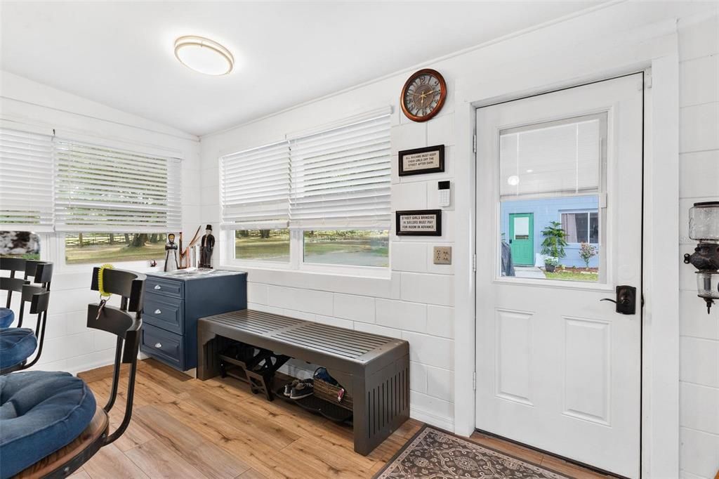 For Sale: $635,000 (3 beds, 2 baths, 2204 Square Feet)