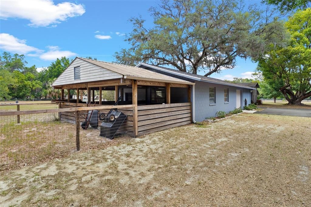 For Sale: $635,000 (3 beds, 2 baths, 2204 Square Feet)