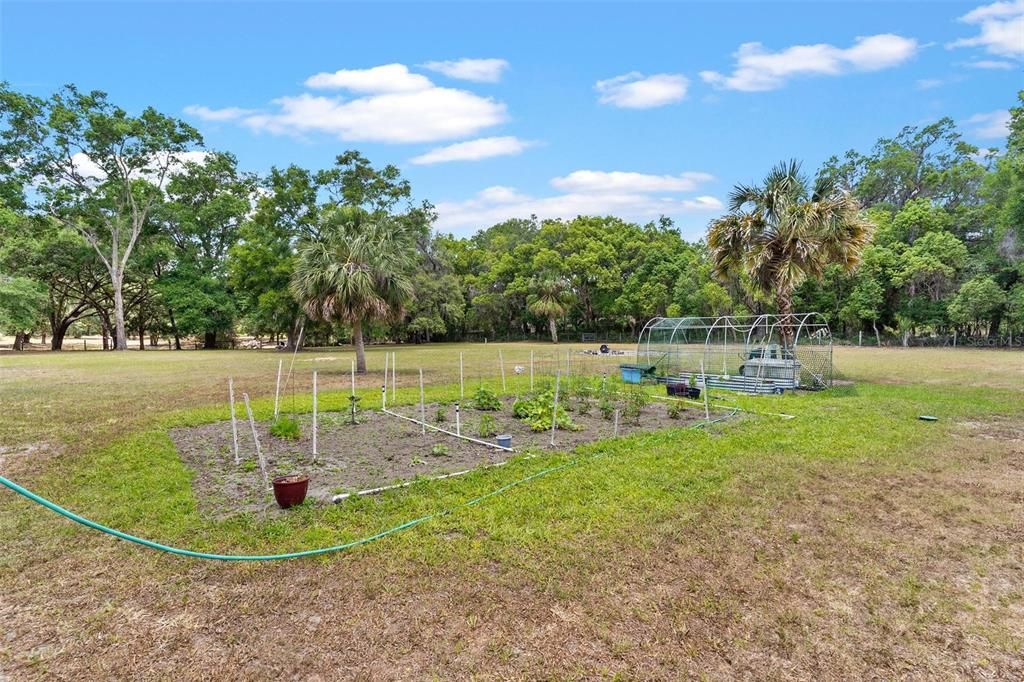 For Sale: $635,000 (3 beds, 2 baths, 2204 Square Feet)