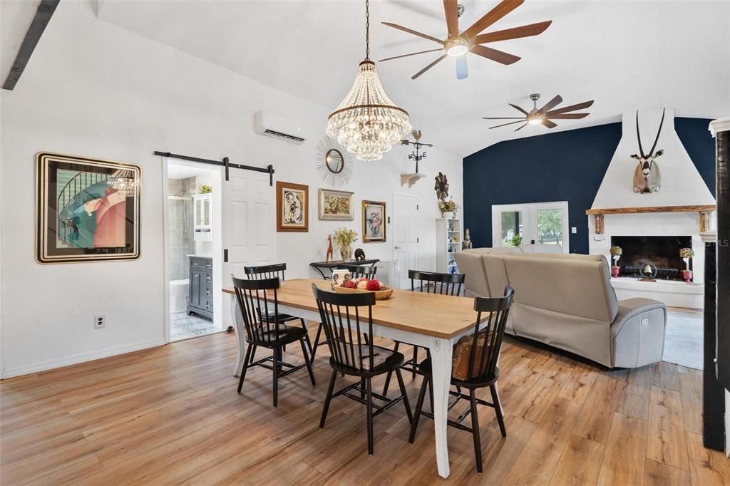 For Sale: $635,000 (3 beds, 2 baths, 2204 Square Feet)