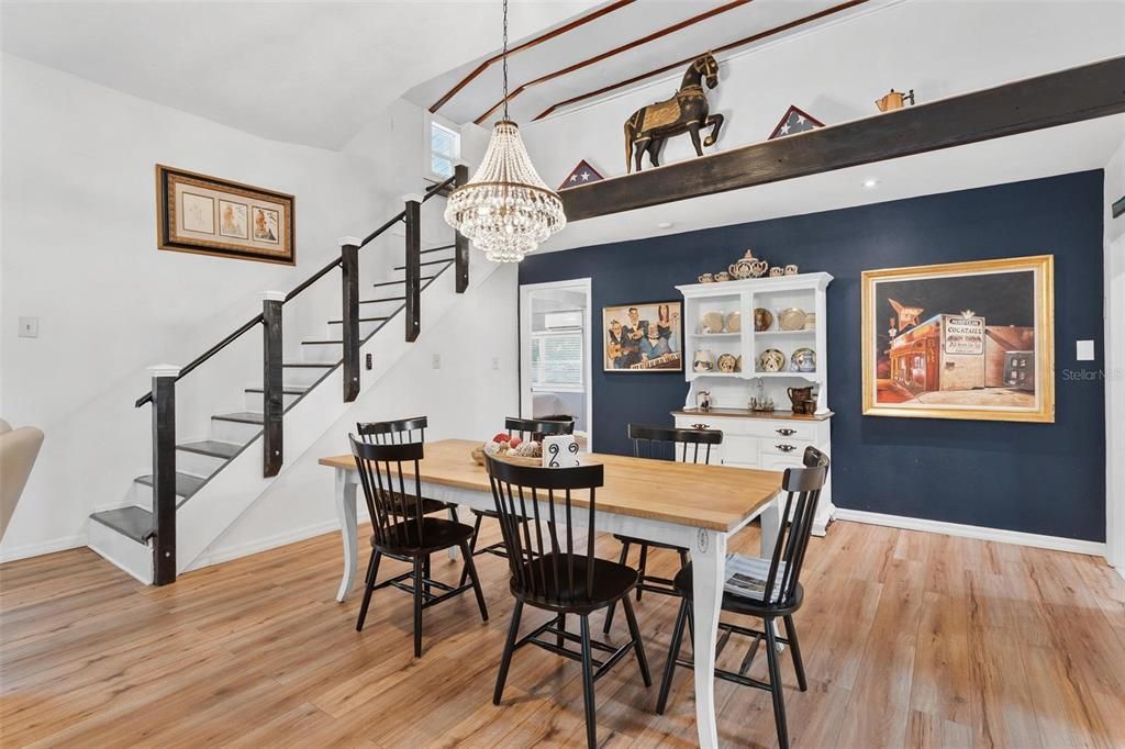 For Sale: $635,000 (3 beds, 2 baths, 2204 Square Feet)