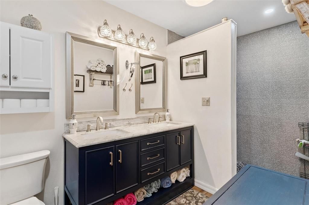 For Sale: $635,000 (3 beds, 2 baths, 2204 Square Feet)