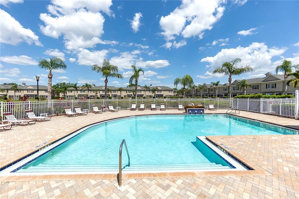 Activo con contrato: $259,900 (2 camas, 2 baños, 1156 Pies cuadrados)