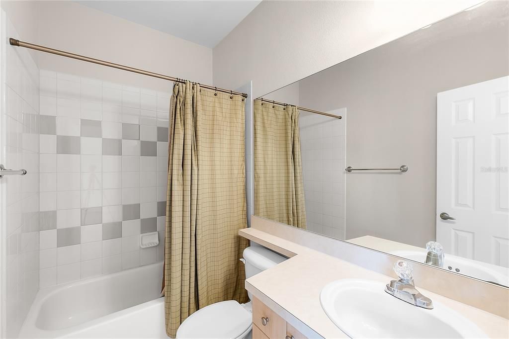 Activo con contrato: $259,900 (2 camas, 2 baños, 1156 Pies cuadrados)