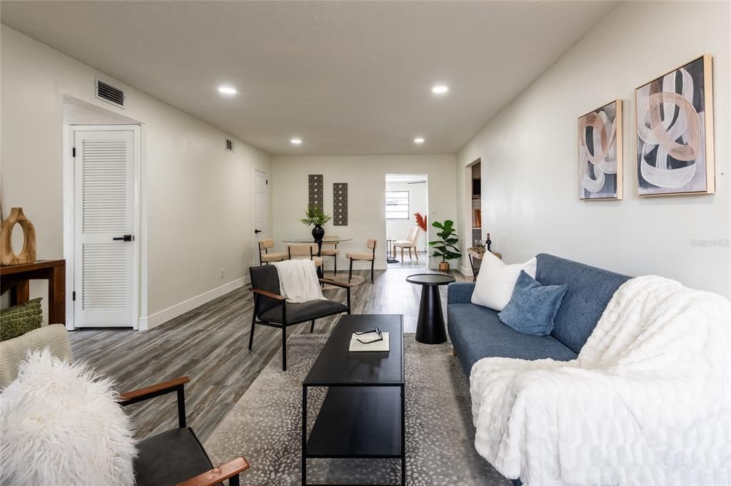 Active With Contract: $419,000 (4 beds, 2 baths, 2037 Square Feet)