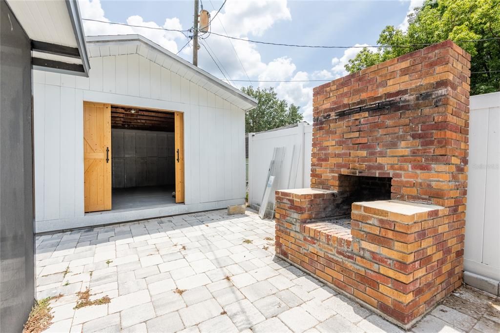 Active With Contract: $419,000 (4 beds, 2 baths, 2037 Square Feet)