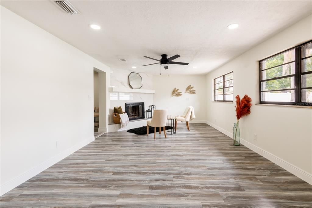 Active With Contract: $419,000 (4 beds, 2 baths, 2037 Square Feet)