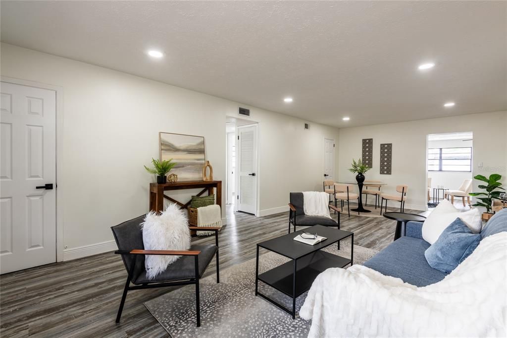 Active With Contract: $419,000 (4 beds, 2 baths, 2037 Square Feet)