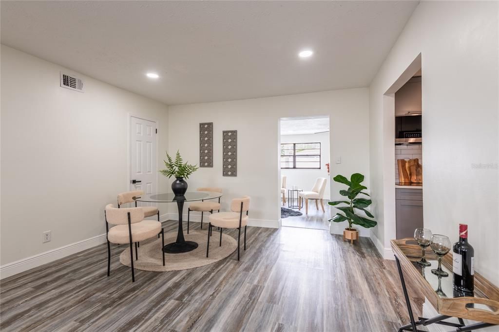 Active With Contract: $419,000 (4 beds, 2 baths, 2037 Square Feet)