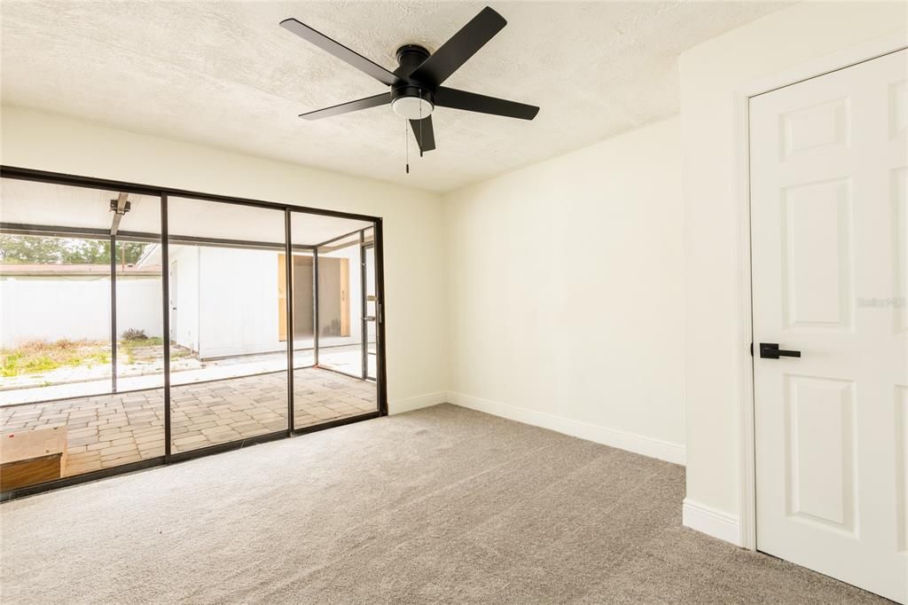 Active With Contract: $419,000 (4 beds, 2 baths, 2037 Square Feet)