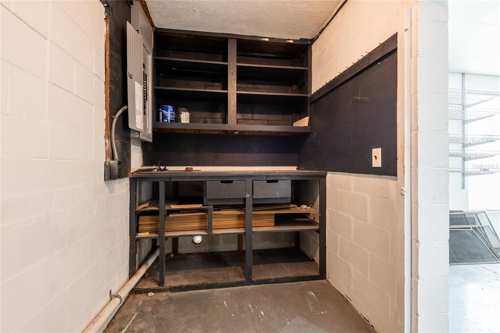 Active With Contract: $419,000 (4 beds, 2 baths, 2037 Square Feet)
