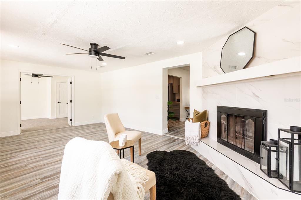 Active With Contract: $419,000 (4 beds, 2 baths, 2037 Square Feet)