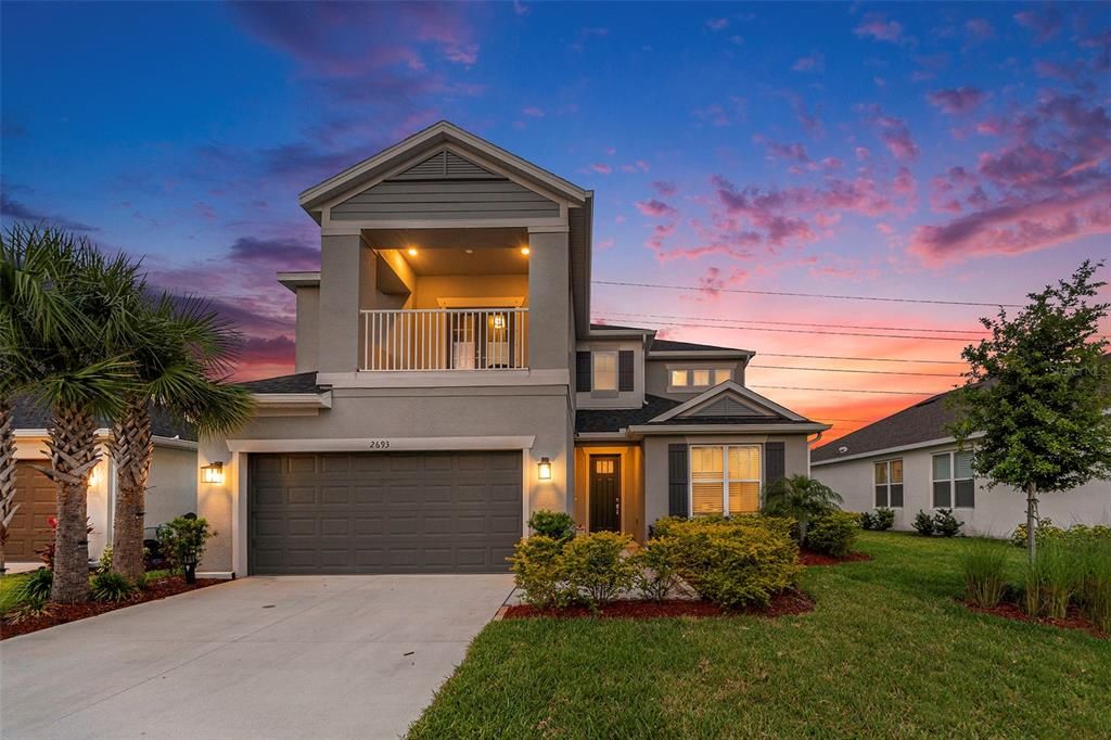 Recently Sold: $900,000 (4 beds, 3 baths, 3422 Square Feet)