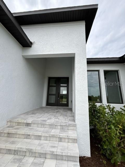 出租: $4,400 (3 贝兹, 3 浴室, 2240 平方英尺)