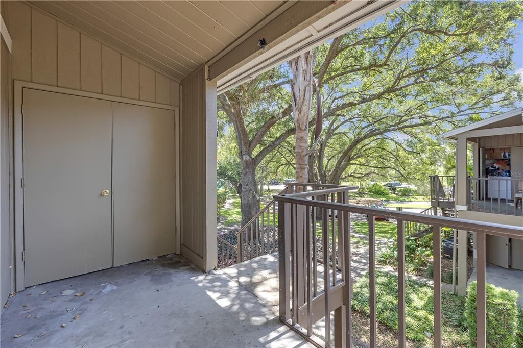 Под контрактом: $144,997 (2 спален, 2 ванн, 912 Квадратных фут)