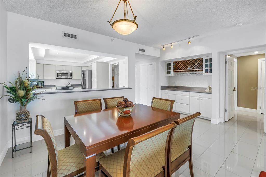 待售: $1,490,000 (3 贝兹, 2 浴室, 1900 平方英尺)