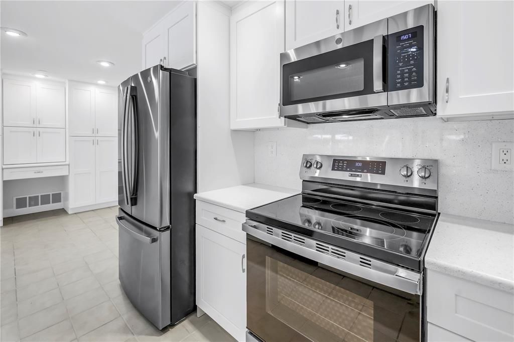 Active With Contract: $715,000 (4 beds, 2 baths, 2344 Square Feet)