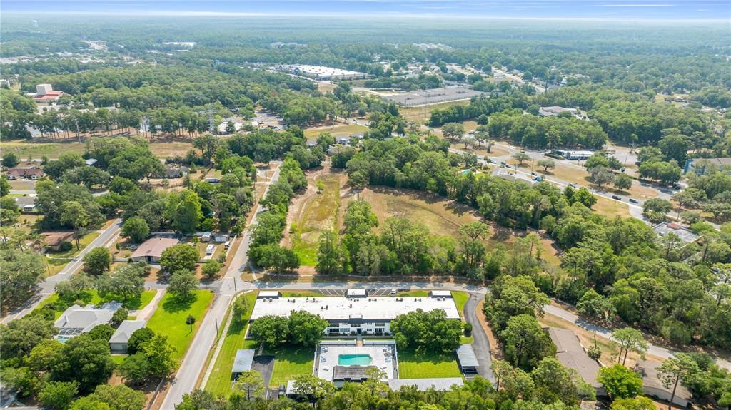 Active With Contract: $139,900 (2 beds, 2 baths, 1341 Square Feet)