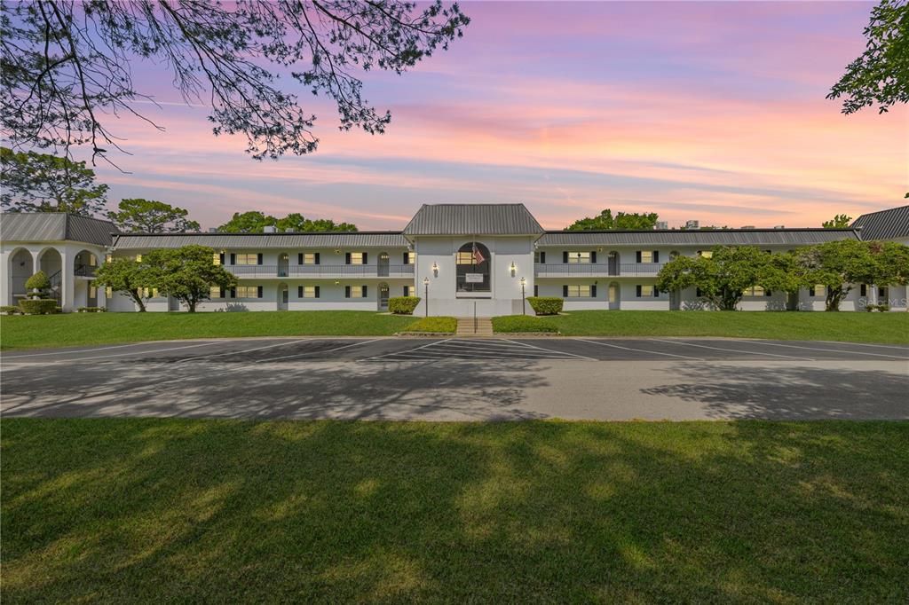 Active With Contract: $139,900 (2 beds, 2 baths, 1341 Square Feet)