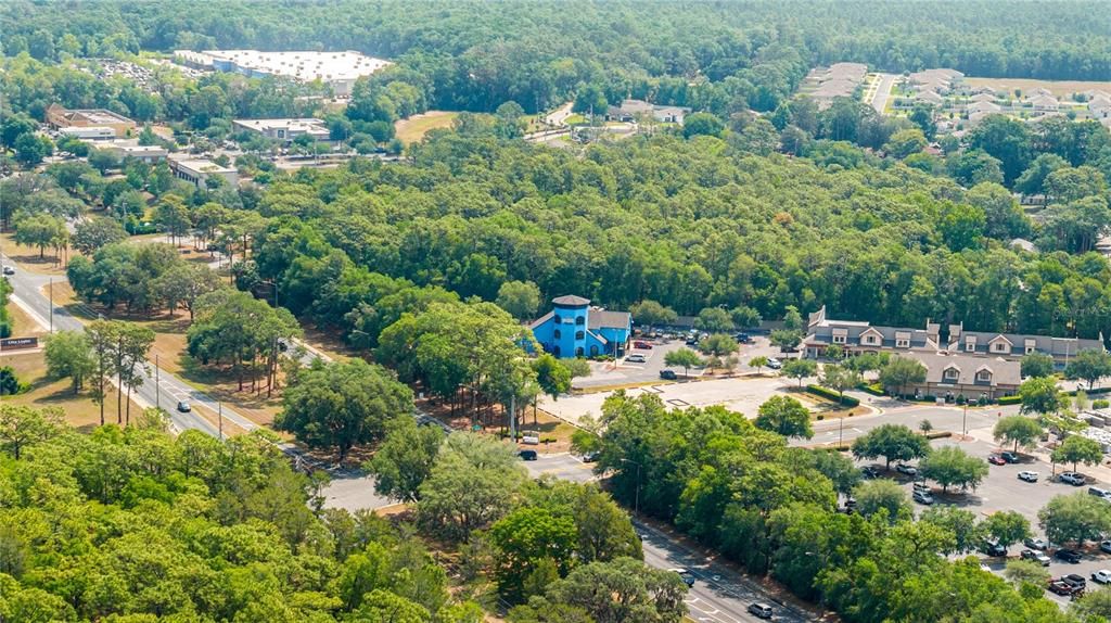 Active With Contract: $139,900 (2 beds, 2 baths, 1341 Square Feet)