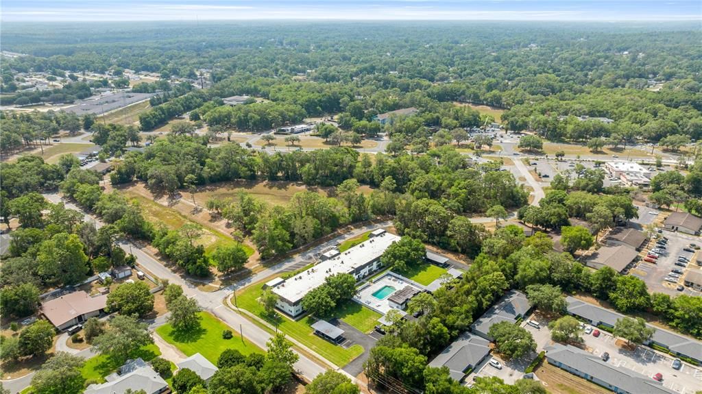 Active With Contract: $139,900 (2 beds, 2 baths, 1341 Square Feet)