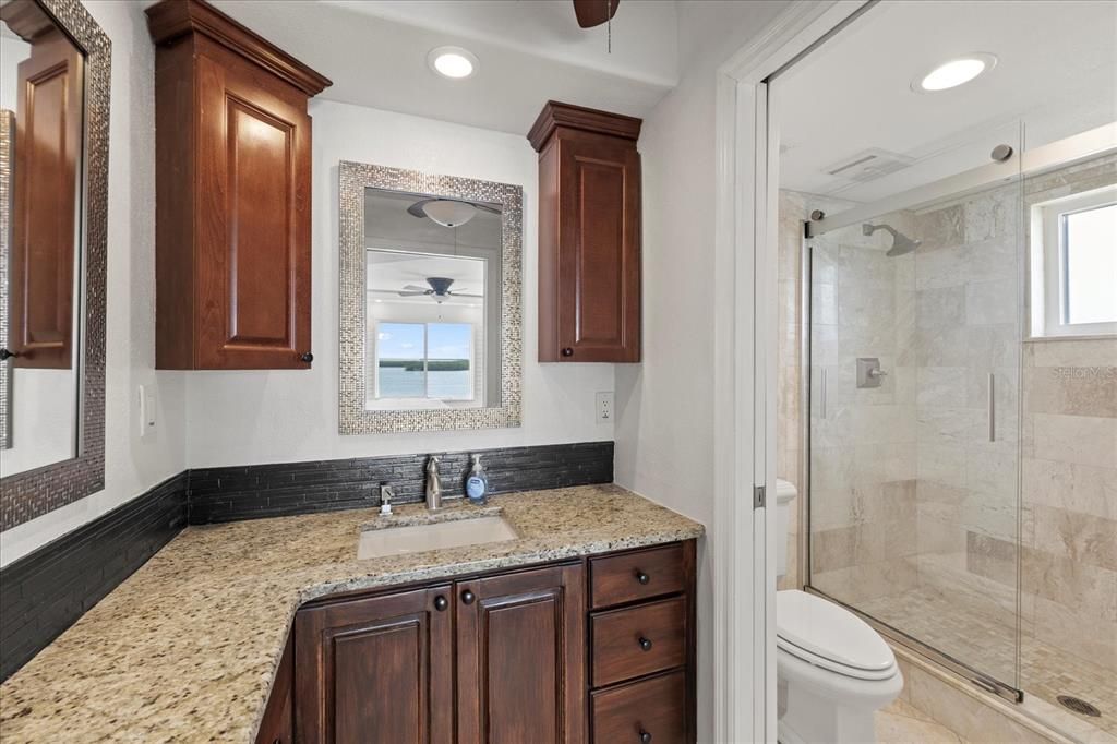 For Sale: $399,000 (2 beds, 2 baths, 1170 Square Feet)