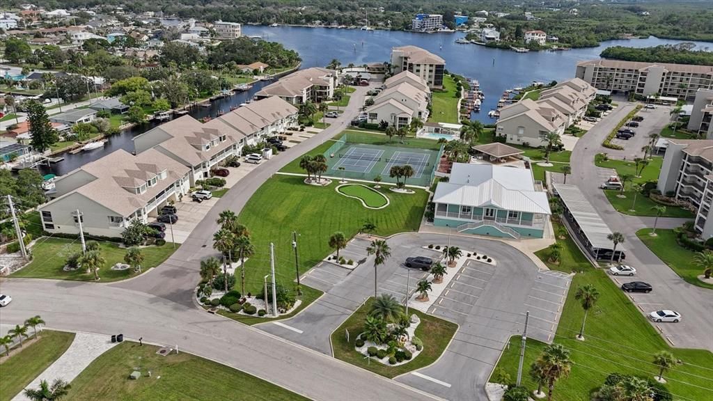 For Sale: $399,000 (2 beds, 2 baths, 1170 Square Feet)