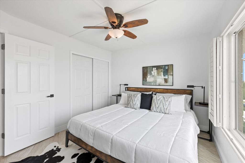 For Sale: $399,000 (2 beds, 2 baths, 1170 Square Feet)