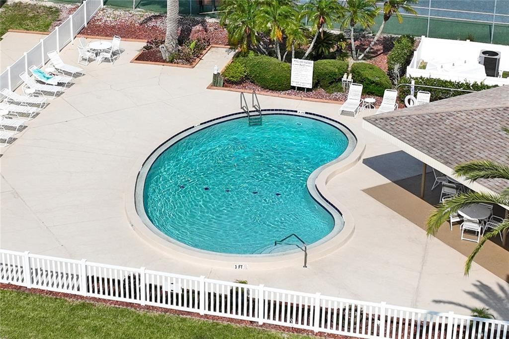 For Sale: $399,000 (2 beds, 2 baths, 1170 Square Feet)