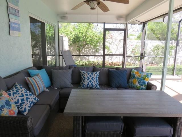 For Rent: $3,495 (3 beds, 2 baths, 1719 Square Feet)