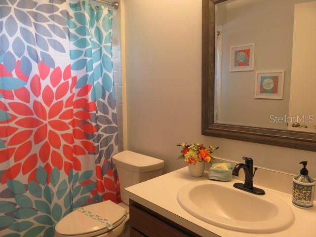 For Rent: $3,495 (3 beds, 2 baths, 1719 Square Feet)