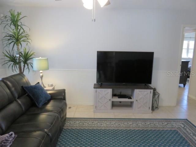 For Rent: $3,495 (3 beds, 2 baths, 1719 Square Feet)