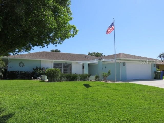 For Rent: $3,495 (3 beds, 2 baths, 1719 Square Feet)