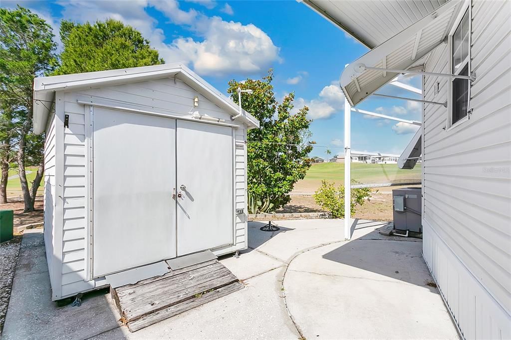 Active With Contract: $114,300 (2 beds, 2 baths, 780 Square Feet)