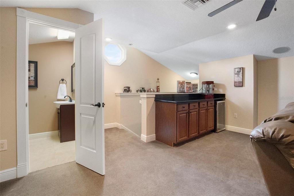 For Sale: $1,195,000 (5 beds, 5 baths, 3235 Square Feet)