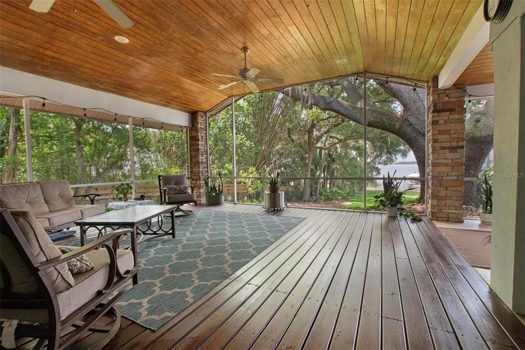 For Sale: $1,195,000 (5 beds, 5 baths, 3235 Square Feet)