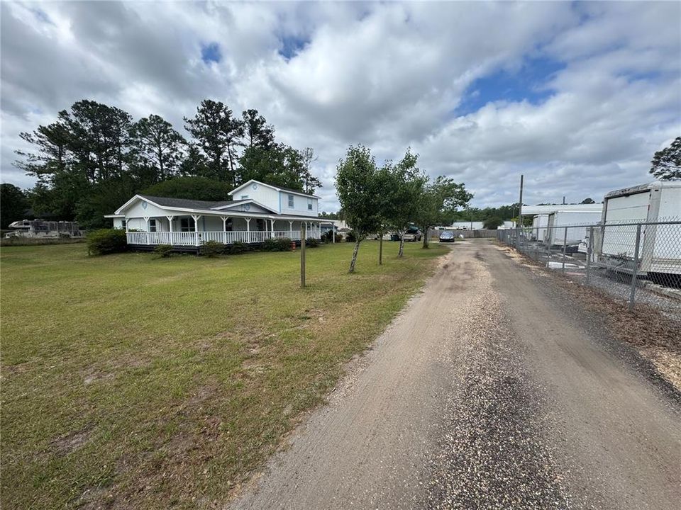 For Sale: $4,690,000 (4.69 acres)