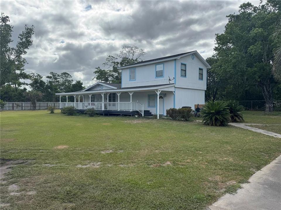 For Sale: $4,690,000 (4.69 acres)