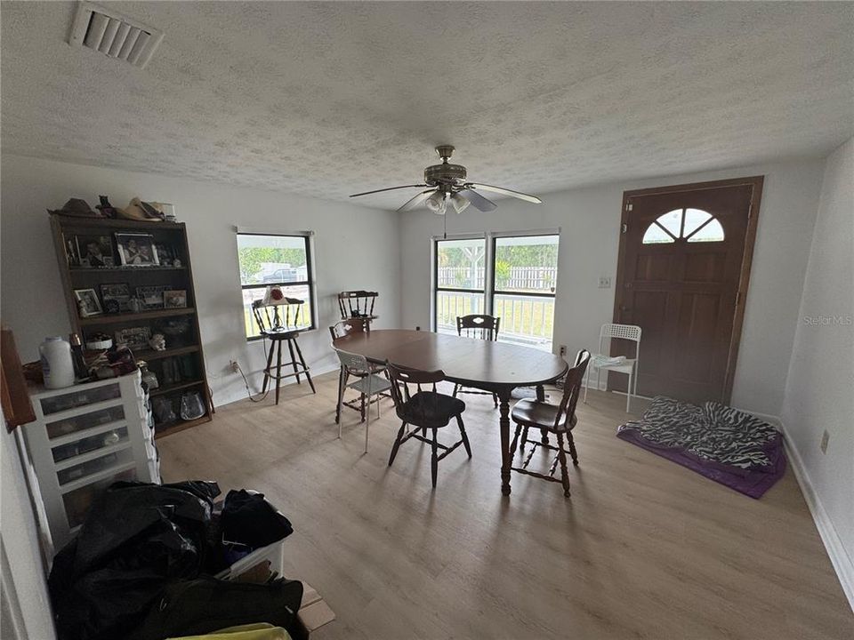 For Sale: $4,690,000 (4.69 acres)