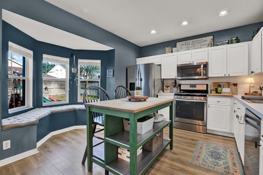 Active With Contract: $375,000 (4 beds, 2 baths, 2017 Square Feet)