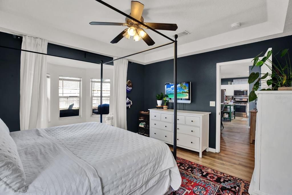 Active With Contract: $375,000 (4 beds, 2 baths, 2017 Square Feet)