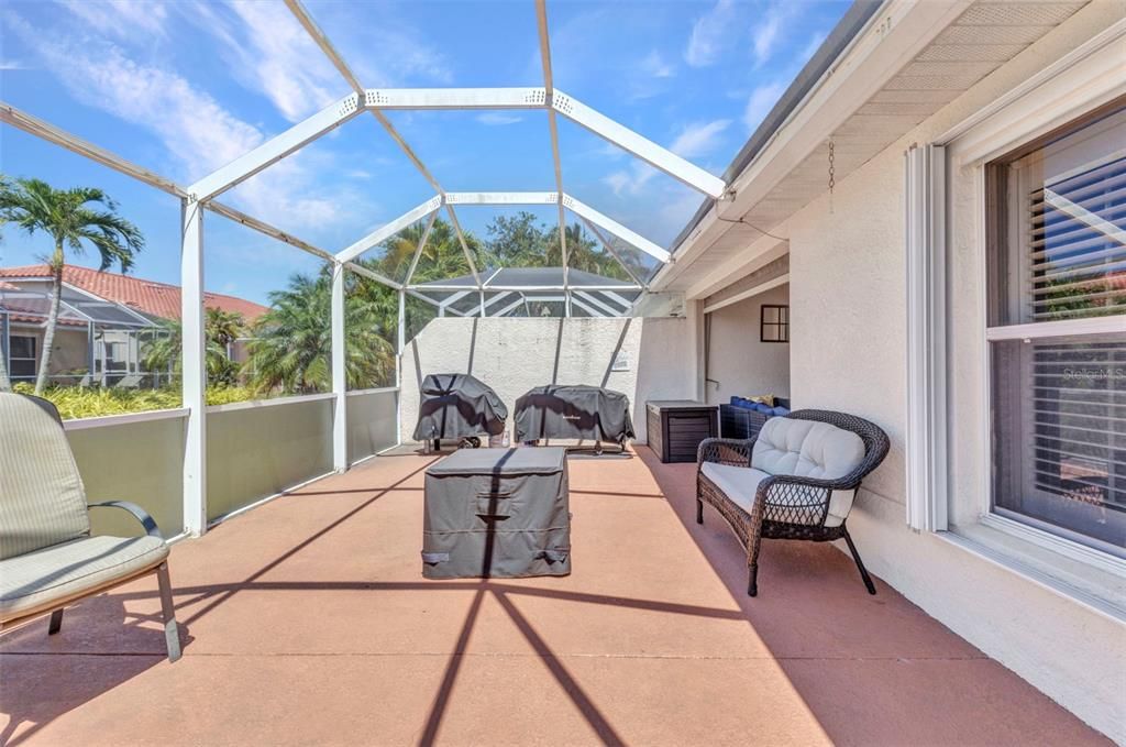 На продажу: $239,999 (3 спален, 2 ванн, 1451 Квадратных фут)