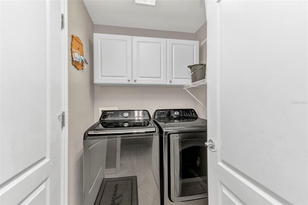 На продажу: $239,999 (3 спален, 2 ванн, 1451 Квадратных фут)