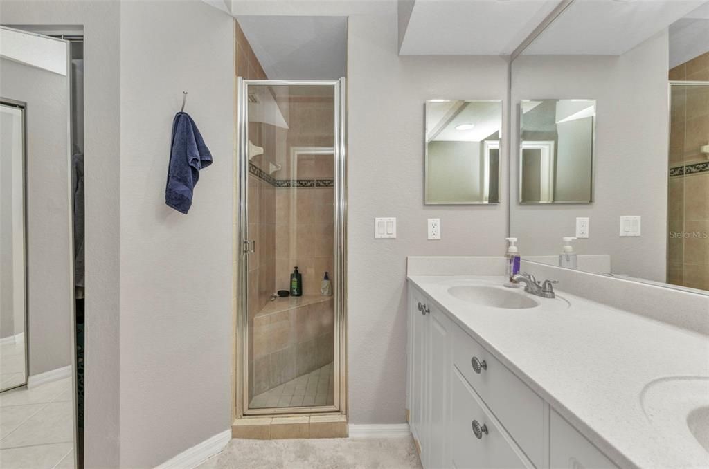 На продажу: $239,999 (3 спален, 2 ванн, 1451 Квадратных фут)