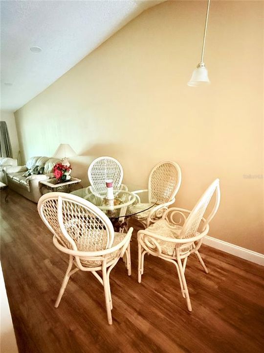 En Venta: $210,000 (2 camas, 1 baños, 761 Pies cuadrados)