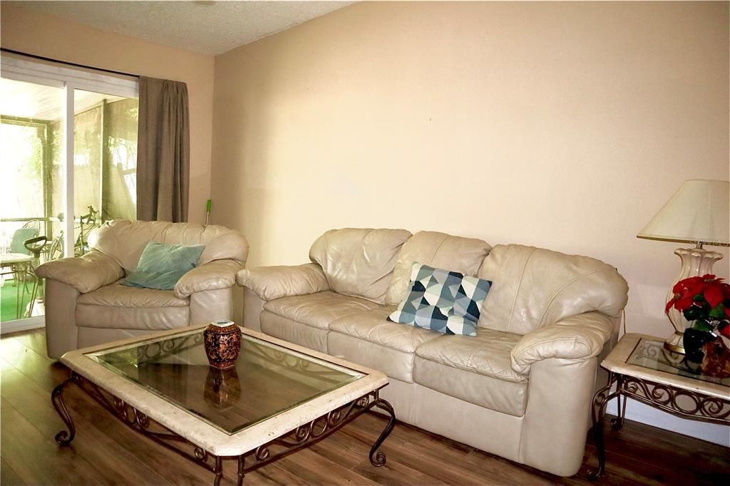 En Venta: $210,000 (2 camas, 1 baños, 761 Pies cuadrados)